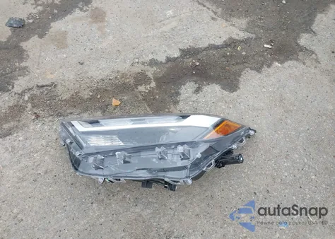 2024 Toyota Rav4 Xle Premium z USA, uszkodzony, nr VIN 2T3A1RFV5RC432568